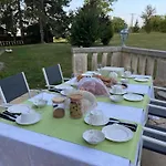 Bed & Breakfast Le Chateau De Leugny Oiron