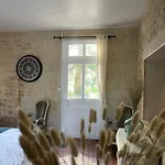 Le Chateau De Leugny Bed & Breakfast