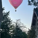Le Chateau De Leugny 4*