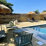 Le Chateau De Leugny Bed & Breakfast Oiron