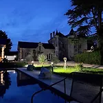 Le Chateau De Leugny Bed & Breakfast Oiron