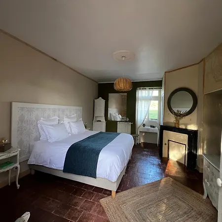 Bed & Breakfast Le Chateau De Leugny Oiron