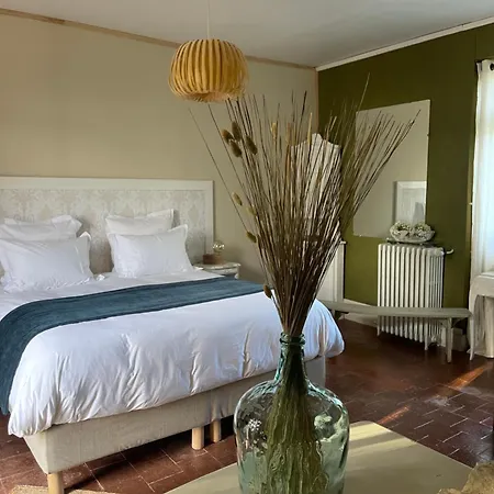 Le Chateau De Leugny Oiron