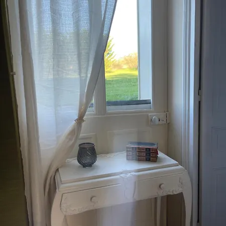 Le Chateau De Leugny