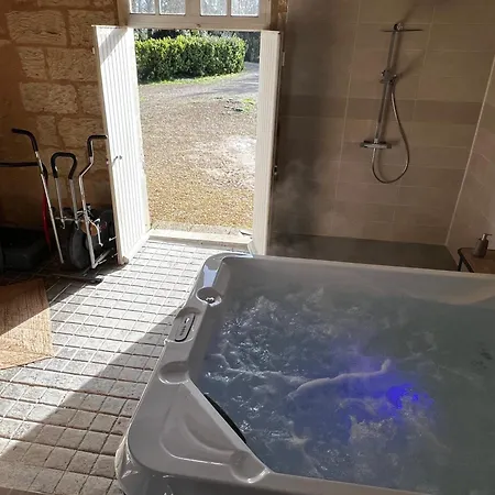 Le Château De Leugny Couette-café