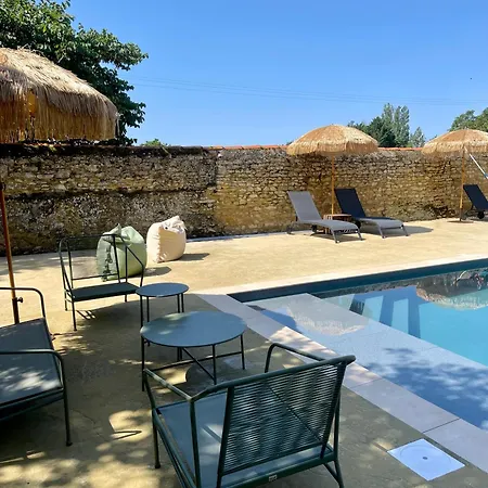 Le Chateau De Leugny Bed & Breakfast Oiron