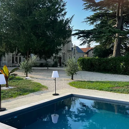 Bed & Breakfast Le Chateau De Leugny Oiron