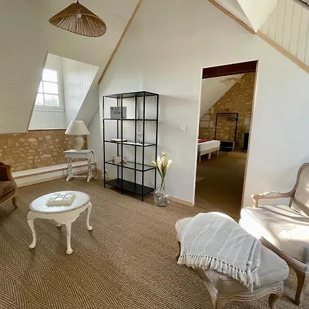 Frühstückspension Le Chateau De Leugny 4*