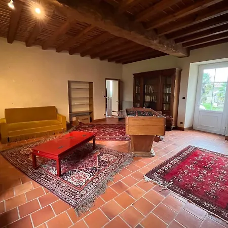 Frühstückspension Le Chateau De Leugny 4*